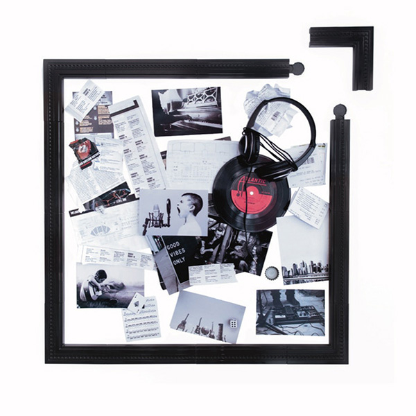 MAIK resizable wall frames